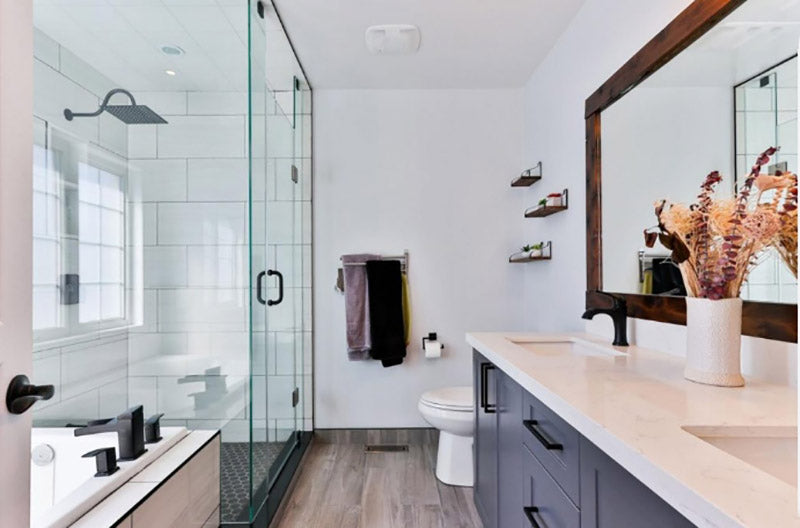 11 Tips to Make a Small Bathroom Look Larger